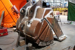 Komatsu PC600 Bucket Rebuild